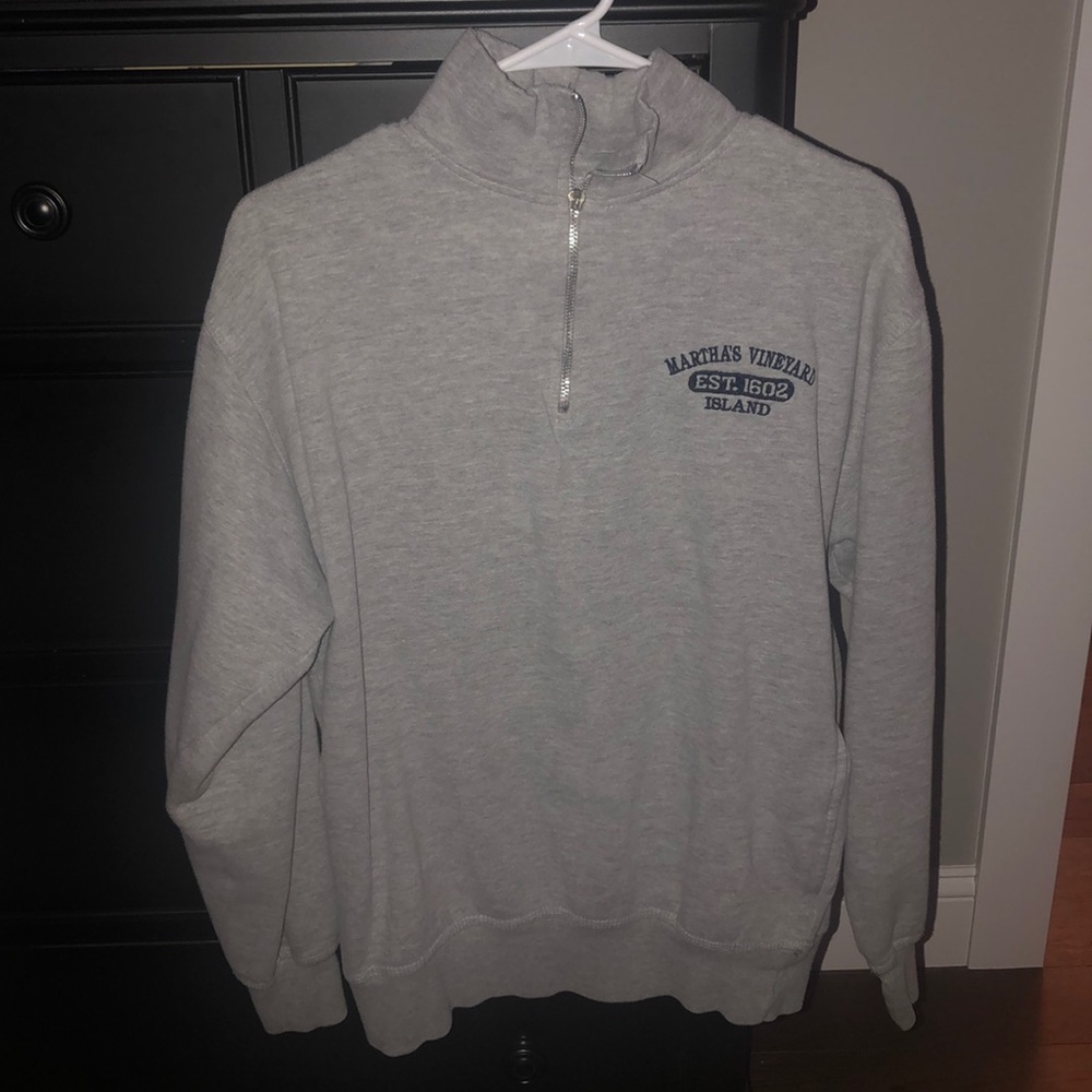 Marthavinyards sweatshirt